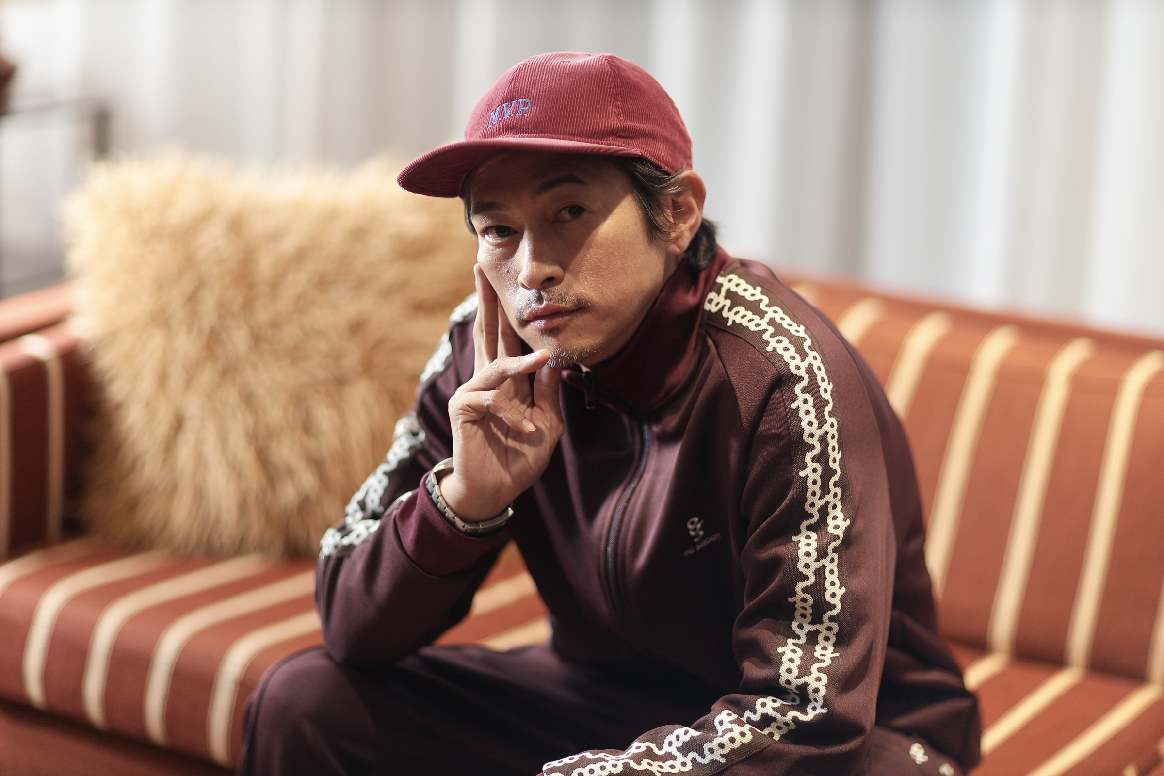 裸足で楽しむゴルフ場」窪塚洋介が描く、自然と共存する新しいスポーツ