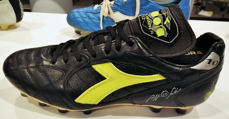 ディアドラ』英雄達が履いたスパイクが東京に集結！ | KING GEAR