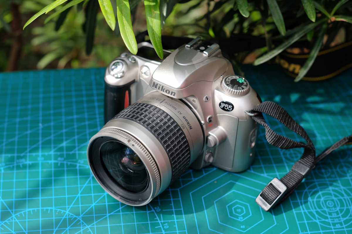 Nikon 28-80mm G – The underrated SLR camera kit lens – King