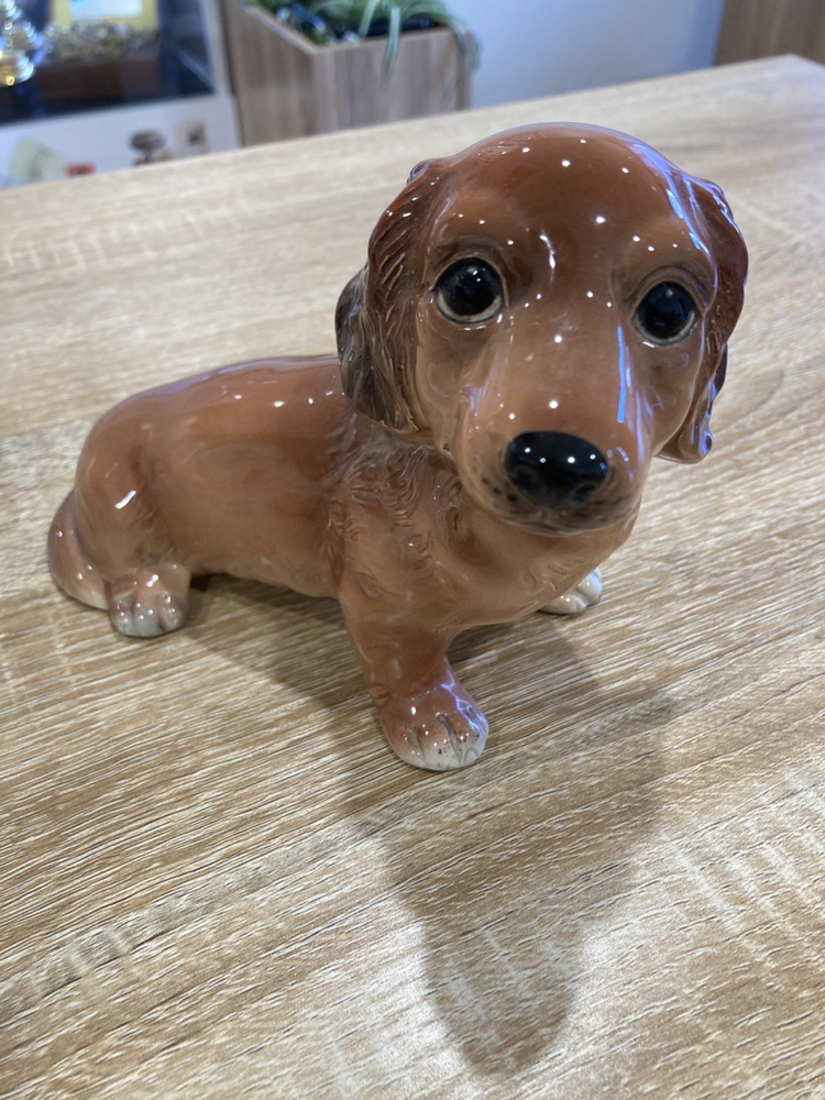 加藤工芸 ミニチュアダックスフンド 陶器製置物 – キングラム