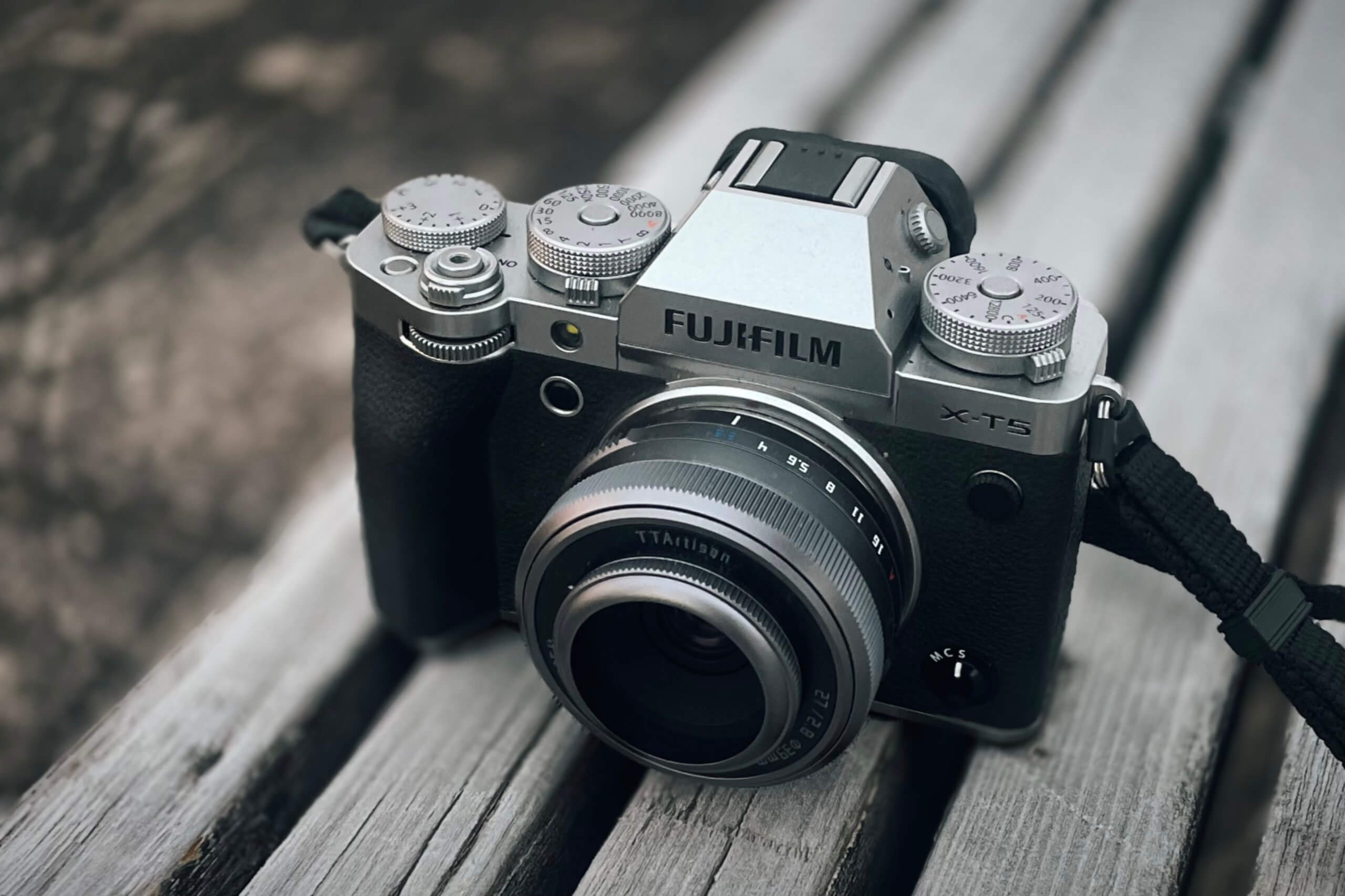 人気の焦点距離 TTArtisan AF 27mm f2.8 Xマウントは、FUJIFILMの