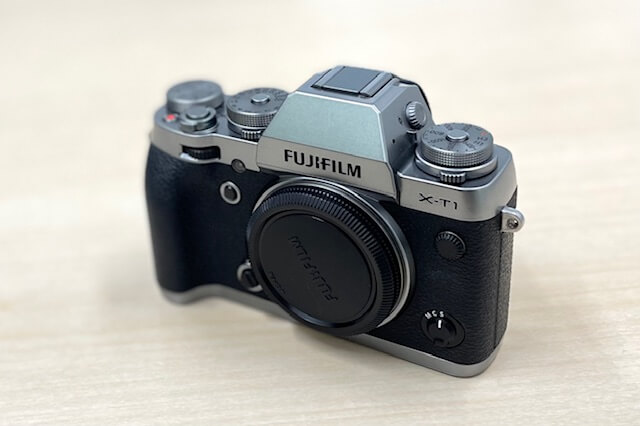 ついに、初代機X-T1〈グラファイトシルバー〉を手に入れた。｜記憶カメラ