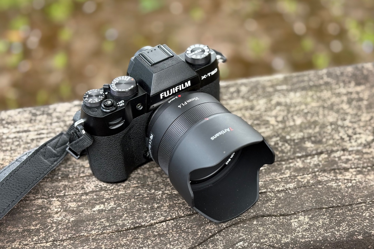 最近のレンズとしてはかなり個性的、7Artisans 35mm f1.4 AF Xマウント