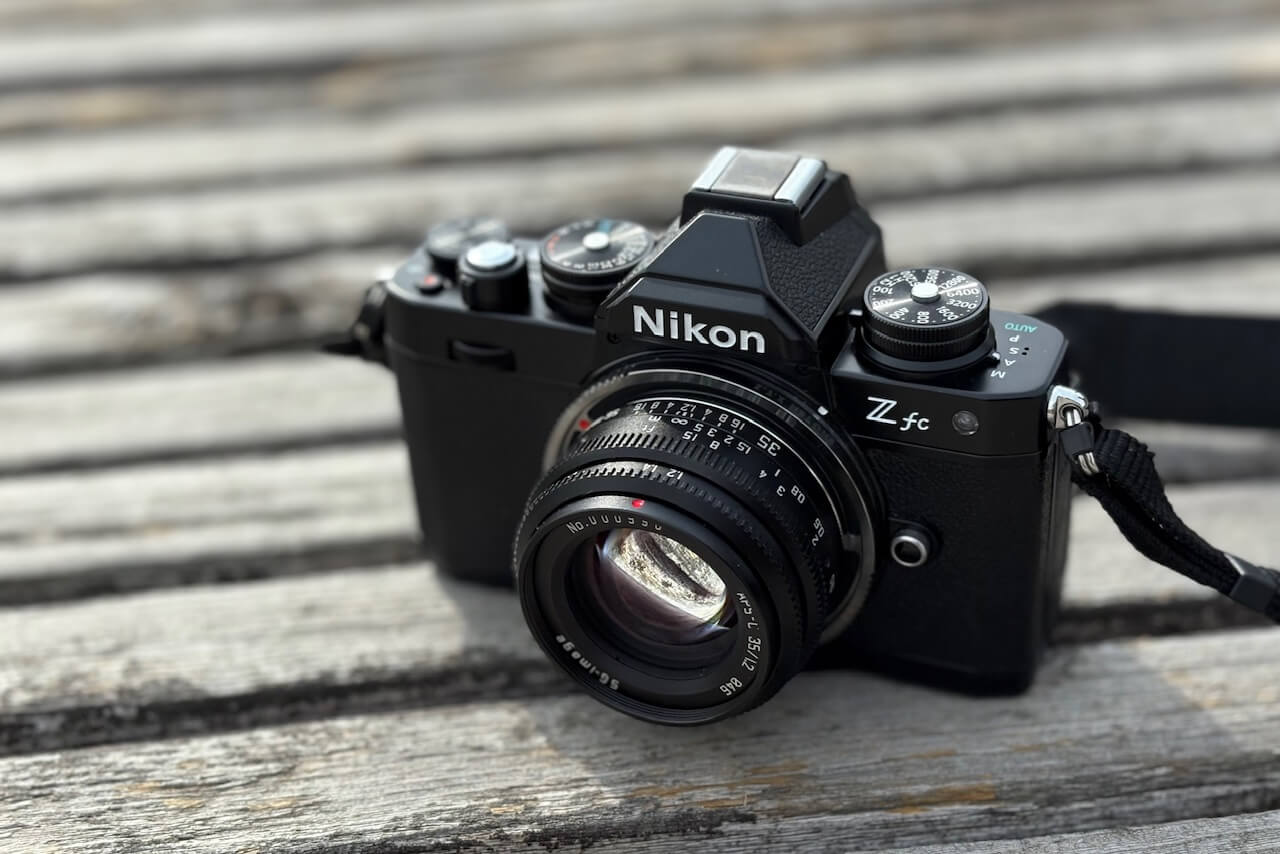 FUJIFILM機用のXマウントレンズを、Nikon Z fcで楽しむ。｜記憶カメラ