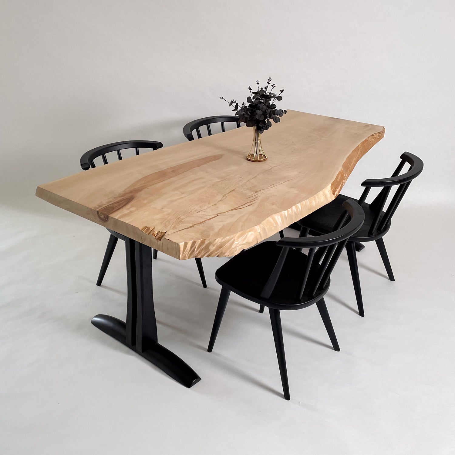 KIDOMEIMOKU 栃一枚板ダイニングテーブル｜175cm(6人掛け) – 【公式