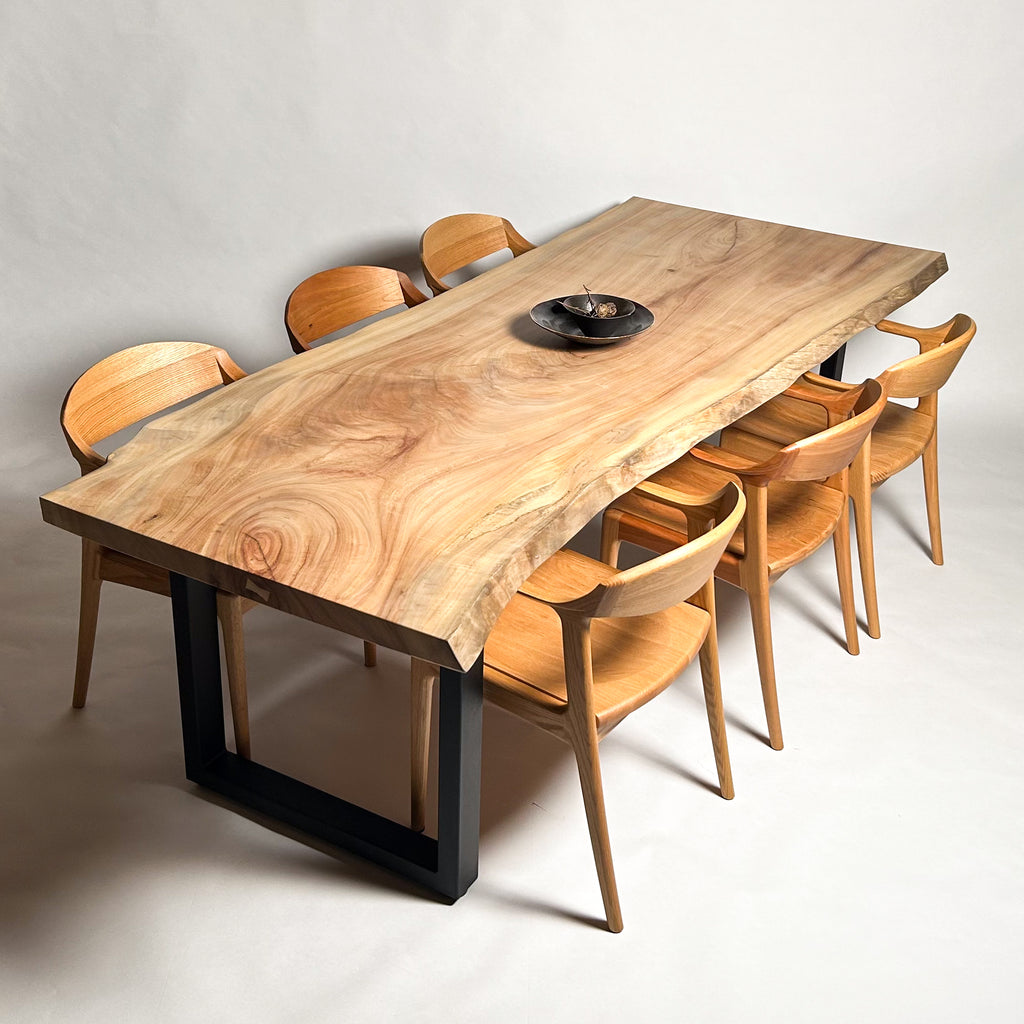 KIDOMEIMOKU 楠一枚板ダイニングテーブル｜240cm(8人掛け) – 【公式