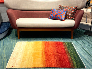 遊牧民の絨毯 】Zollanvari ゾランヴァリ ギャッベ 119×82㎝ (No.04094