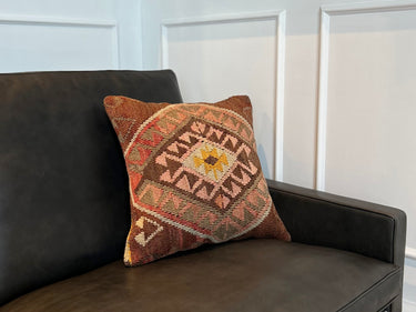 オールドキリム キリムクッションカバー 40×40㎝ (C-15290) – キリム屋