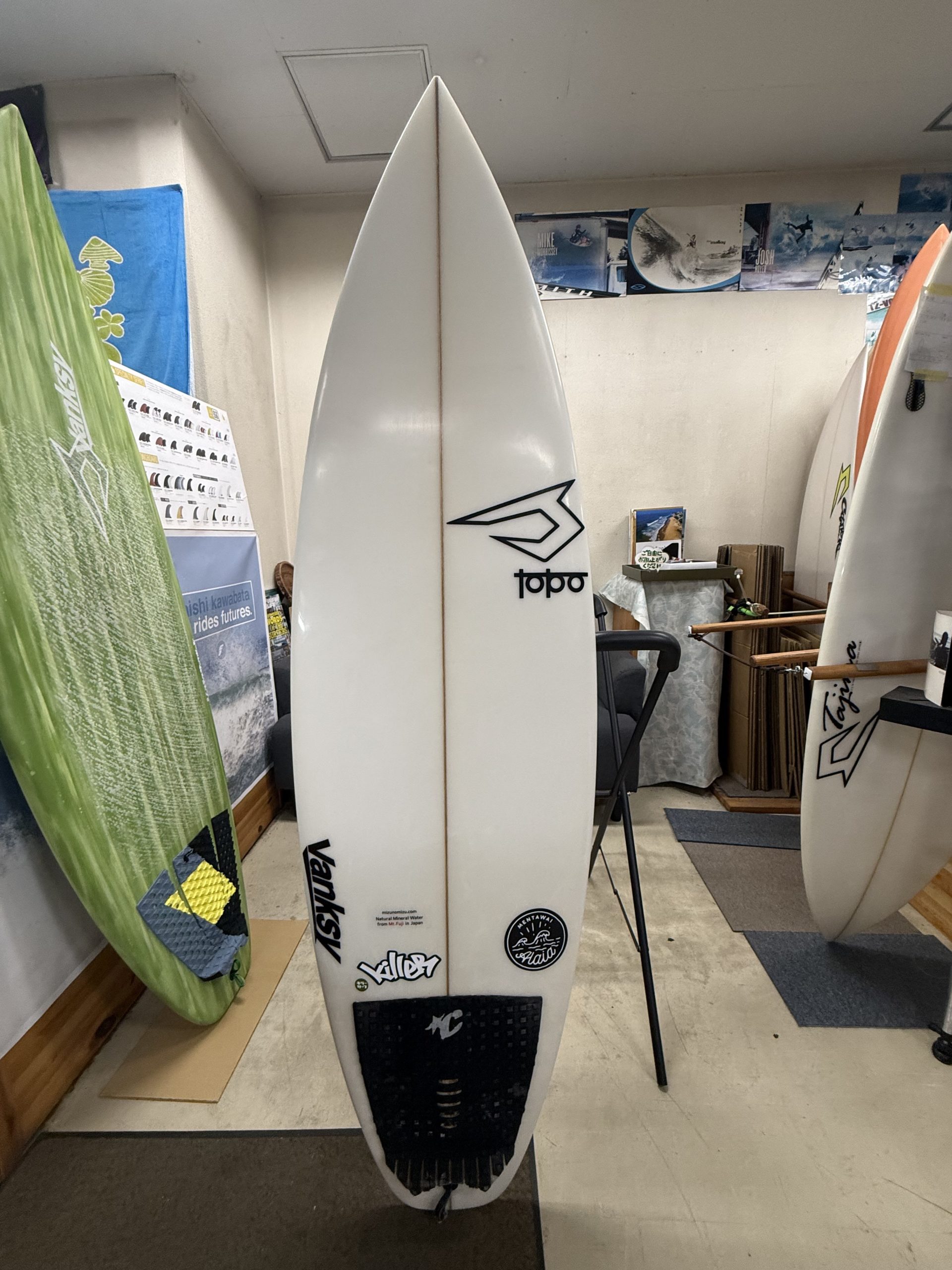 中古】JUSTICE surfboard TOPO model (5'6 1/2 ×19 1/8 × 2 1/4) T488