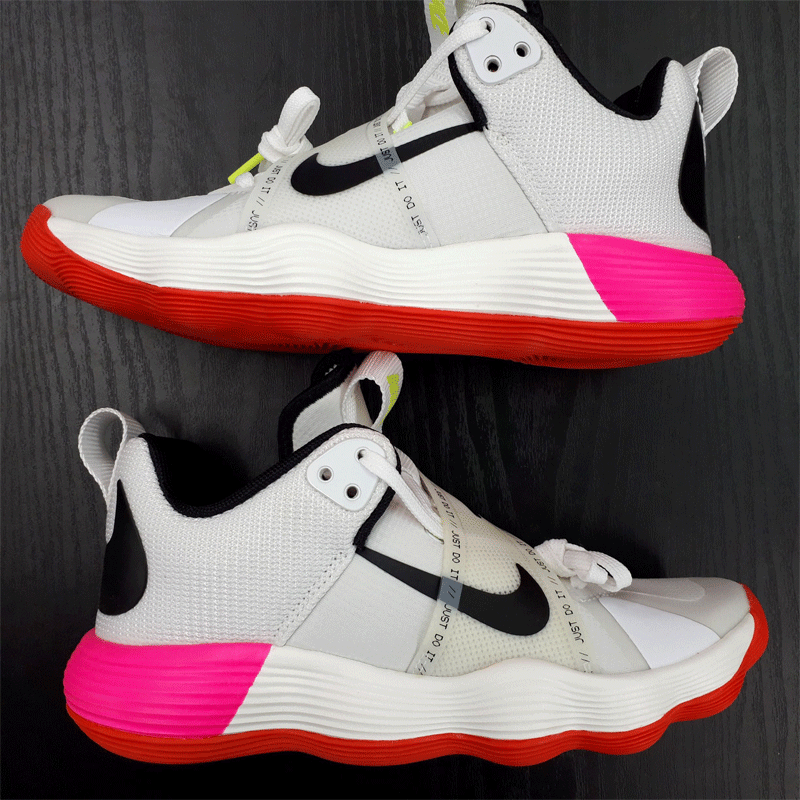 nike 海外限定版バレーボールシューズリアクトハイパーセット(ホワイト