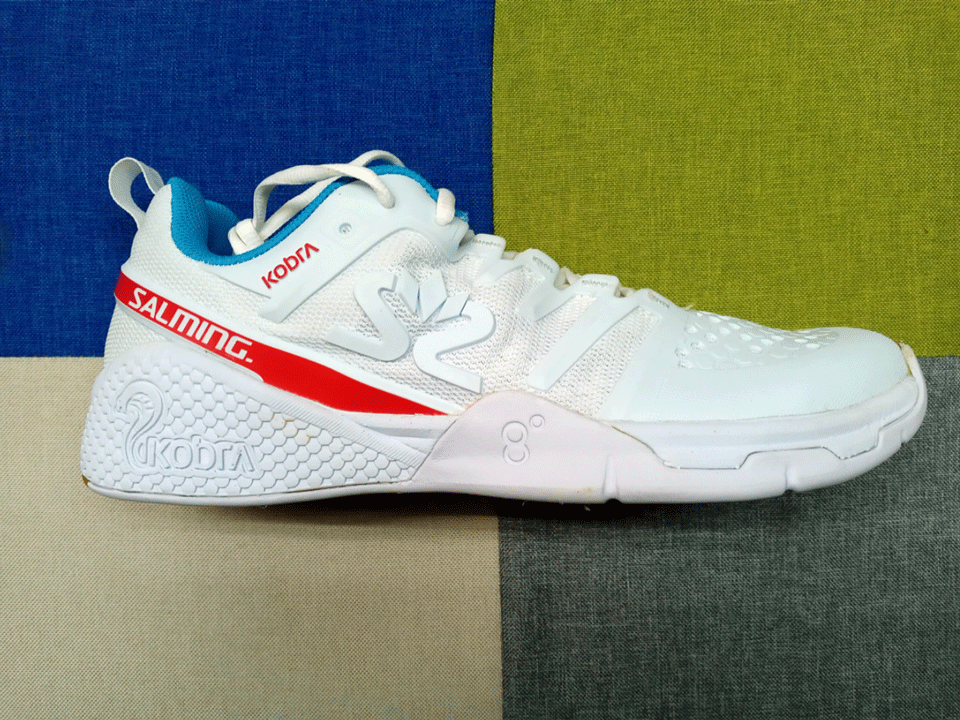 SALMINGインドアシューズKOBRA 3(ホワイト/レースブルー) | 海外