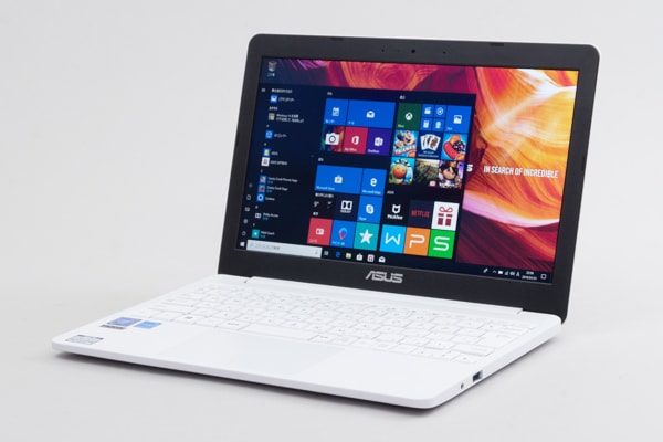 ASUS VivoBook E203MA-4000 レビュー：激安なのにけっこう使える小さな