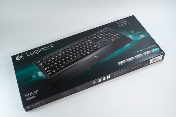 高さ9.3mmの極薄キーボード「Illuminated Keyboard k740レビュー