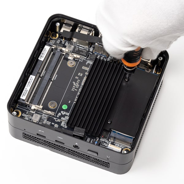 MINISFORUM UM773 Liteレビュー：お手頃＆高性能で静かなミドルレンジ