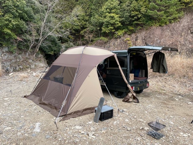 車中泊定番！「ogawa カーサイドシェルター2 」実際に車中泊で使って