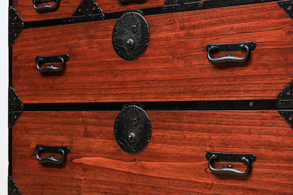 珍品‼ 総桐‼ 隠し小箱を多数備えた見事な造りと風合いが美しい最上収納