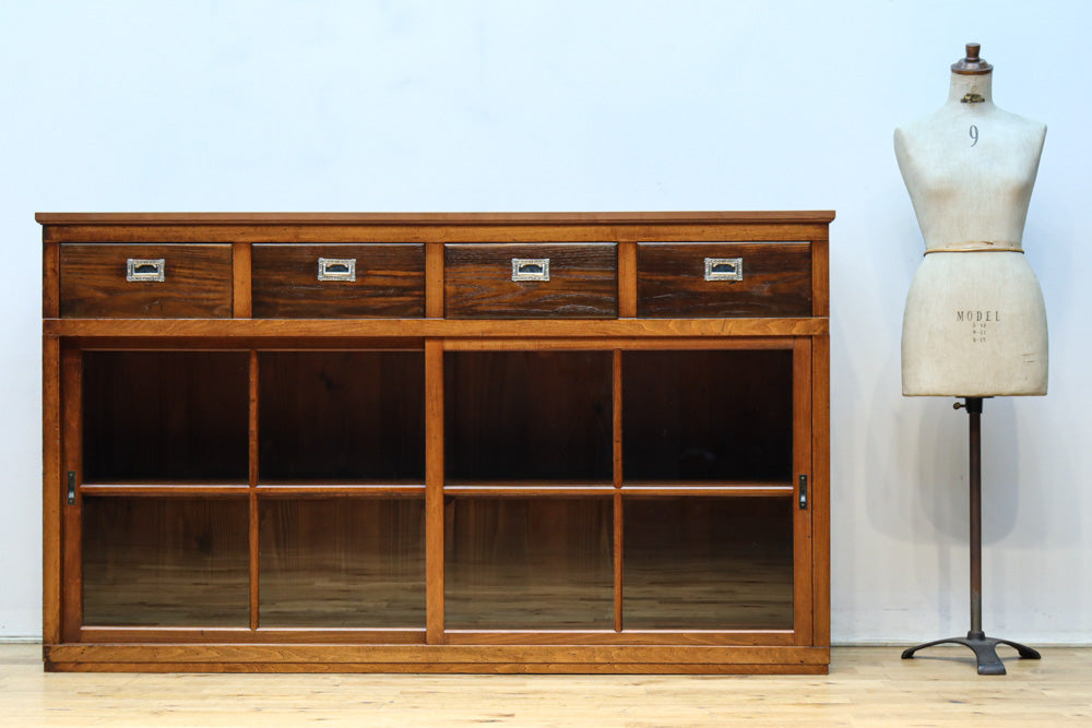 ゆらゆらガラスが引き立つ上品な佇まいをしたガラスケース BB3379 – 古