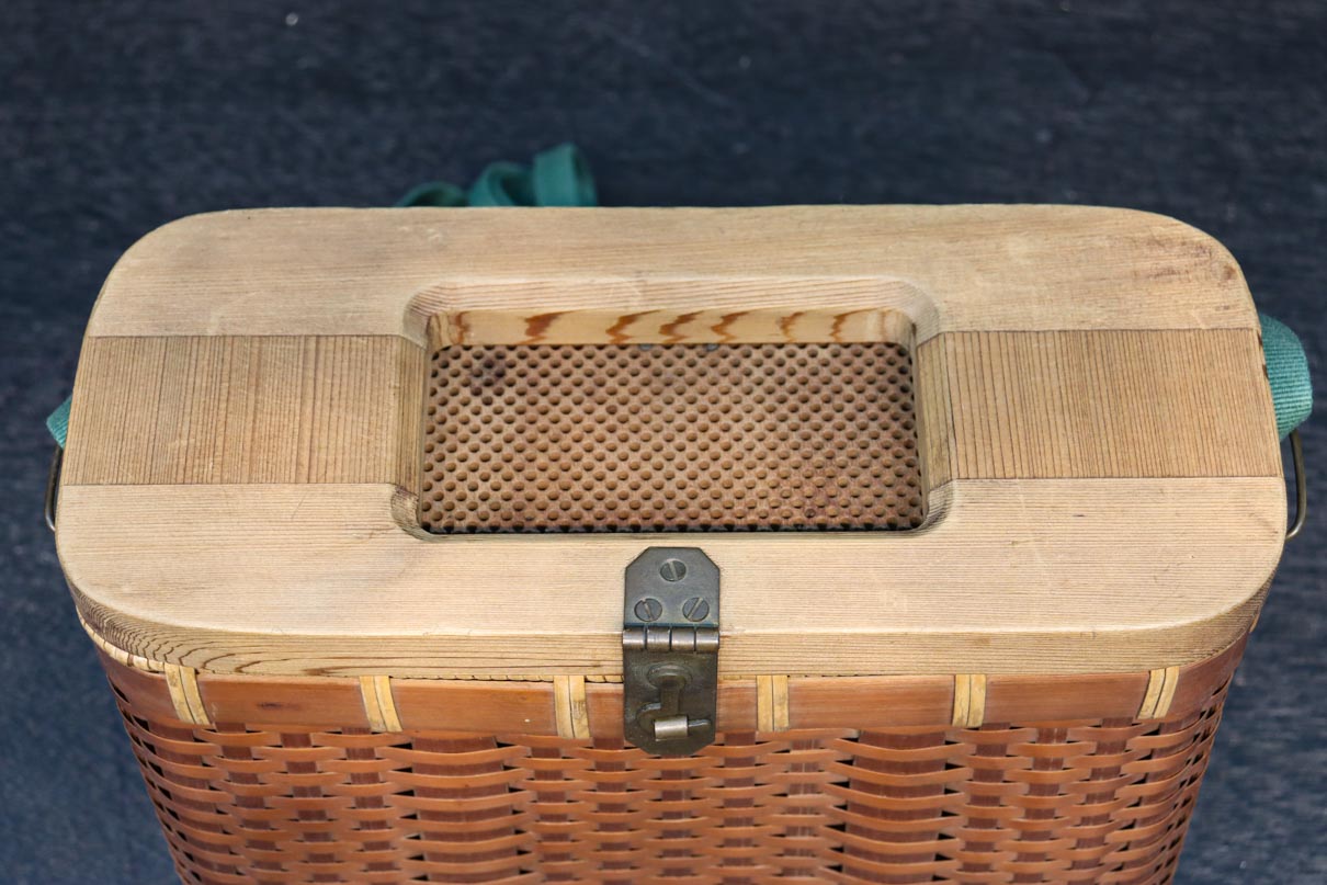 どっしりと安定感ある魚籠(びく) DC7055 – 古福庵 [ KOFUKUAN