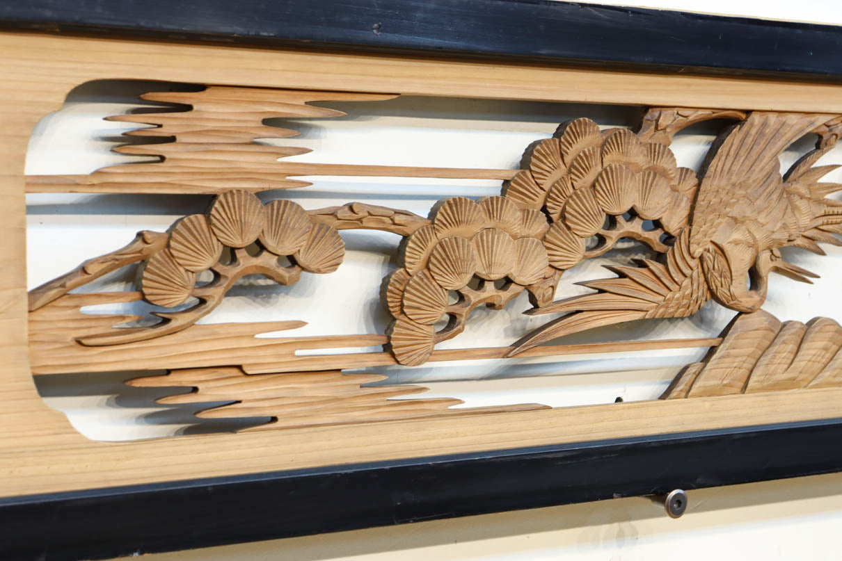 松と鶴亀の風景を繊細に描いた彫刻欄間 EZ2410ab 在庫(a:1 b:0)枚 – 古