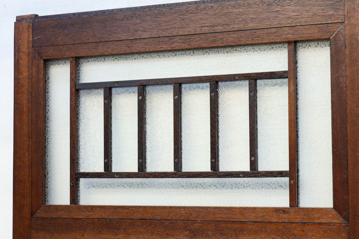 幅864ミリ 幾何学に分割した小窓がお洒落なレトロガラス戸 F8314 在庫1