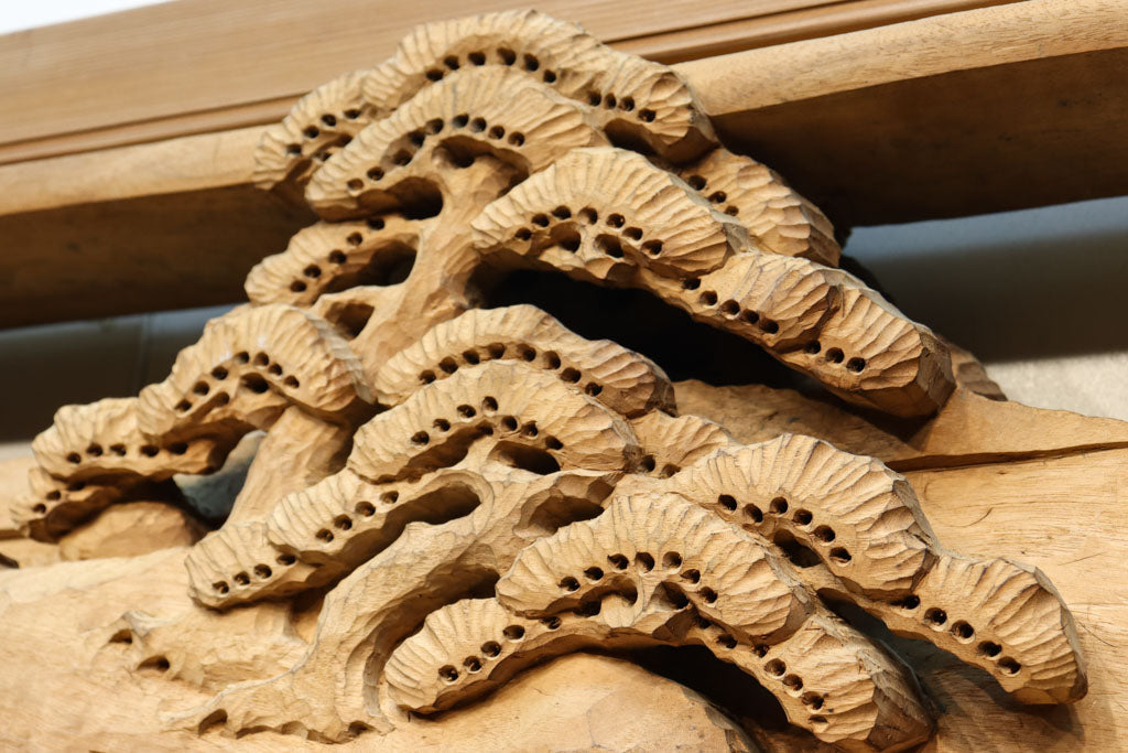 厚み100ミリ!! 重厚感溢れる木地色の深彫り彫刻欄間 EZ1081ab 在庫(a:0