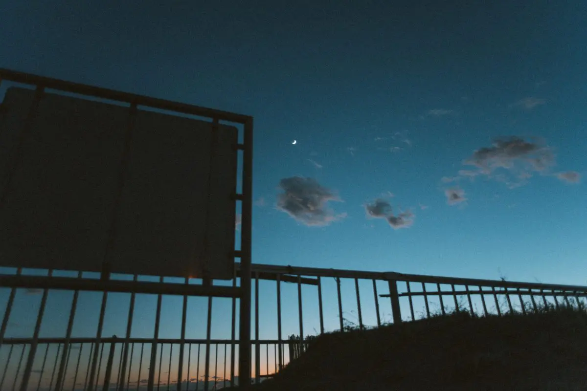 オールドレンズ】現役の広角レンズ「Ai NIKKOR 24mm f2.8」実写