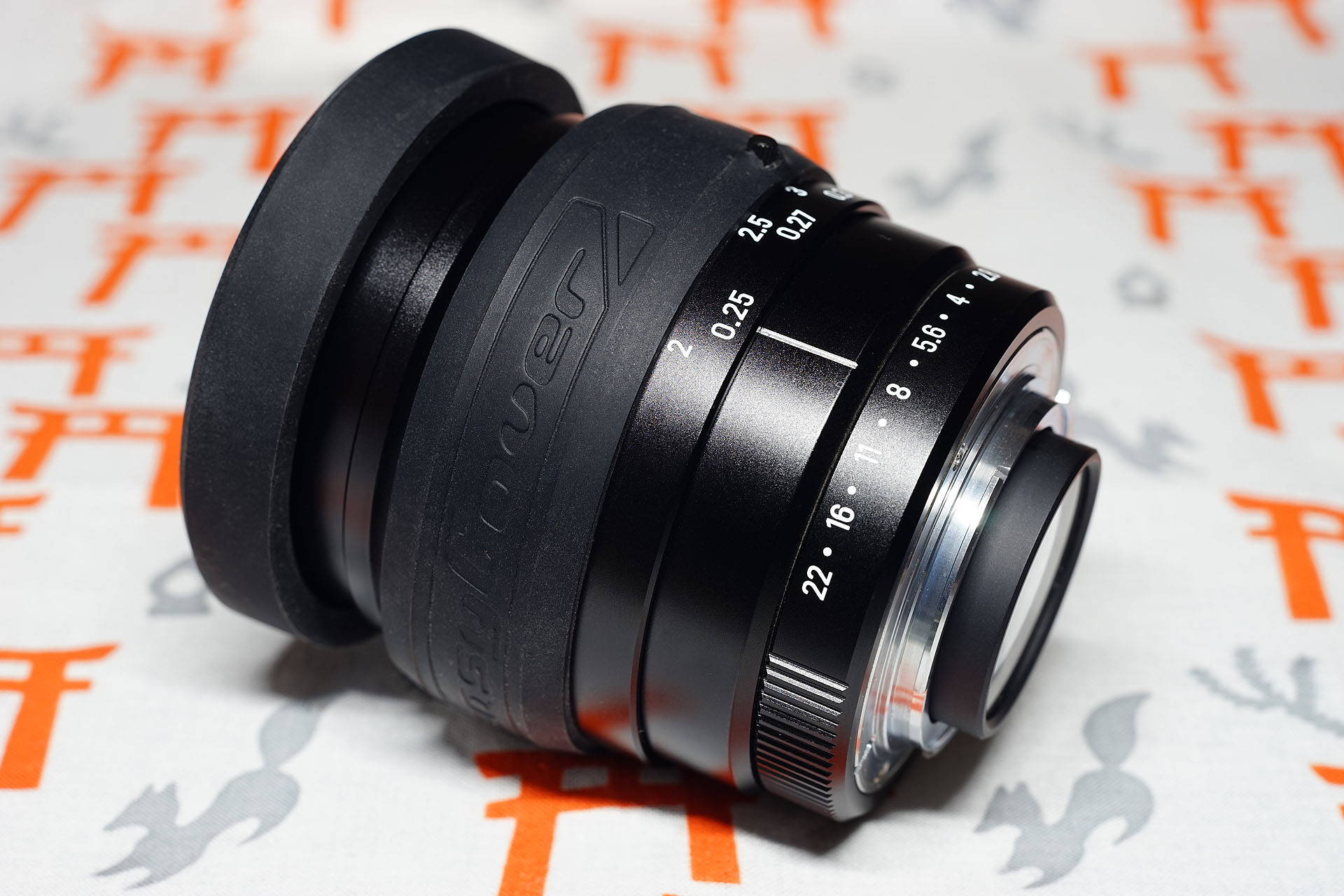 産業用レンズで伏見稲荷を撮る ／ COSMICAR YF5028 50mm f2.8 - koiWide