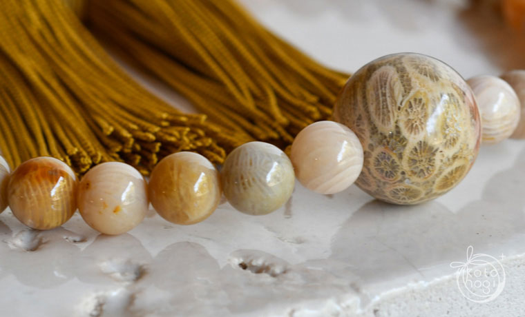 フォッシルコーラル - 天然石で作るお守りブレスレット、お守り数珠の