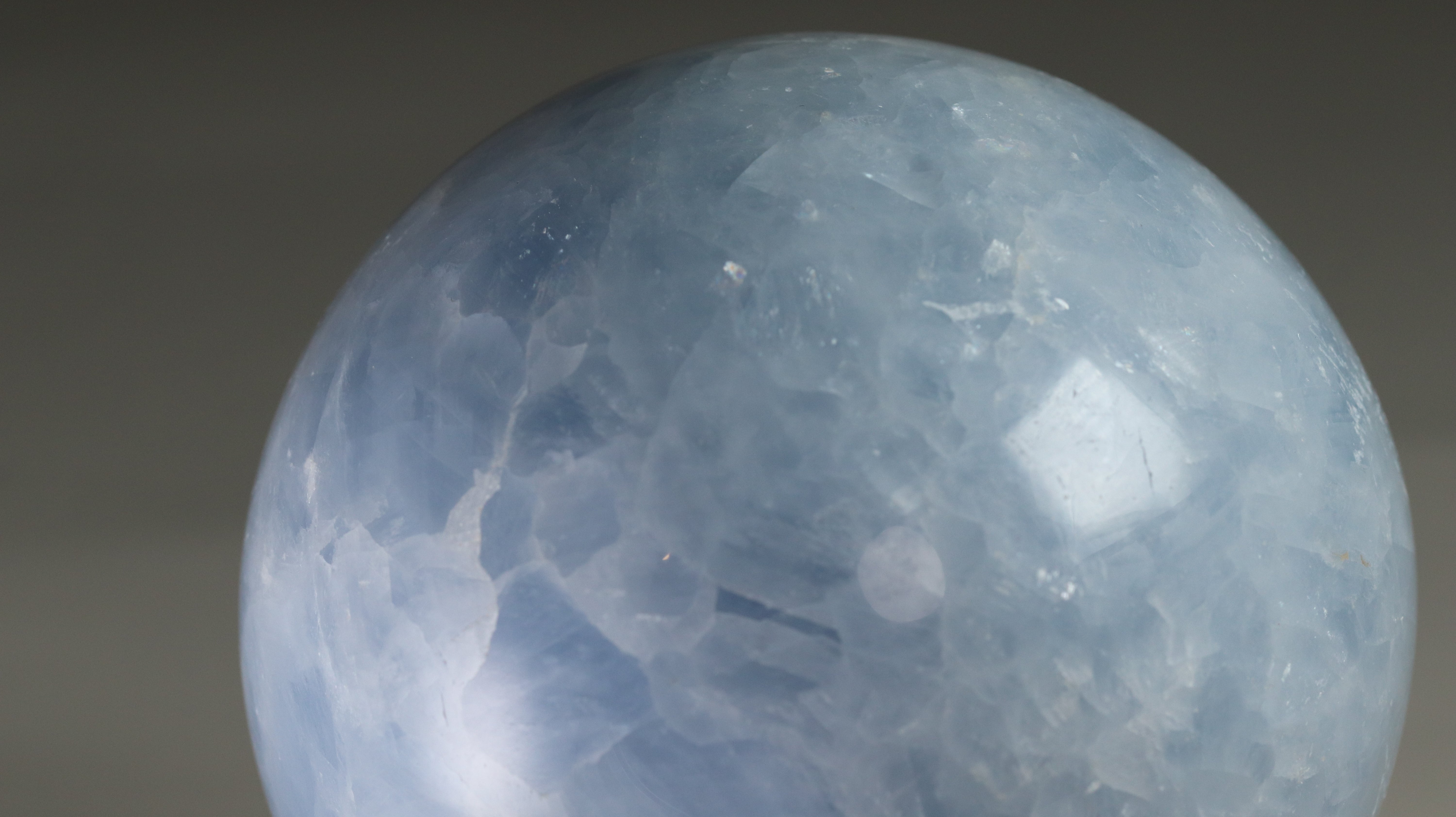 セレスタイト スフィア 91mm – Kou crystal shop – 【公式通販