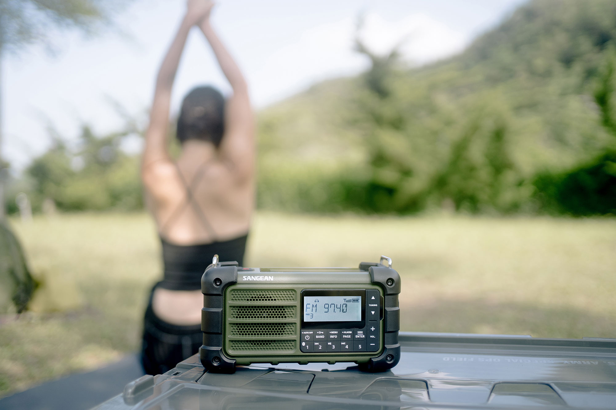 Sangean MMR-99J・AM/FM、Bluetooth、AUX、防塵・防水、手回し