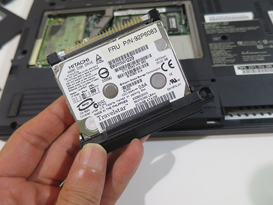 IBM ThinkPad X40 名機と対面。最近のXシリーズを並べてみた