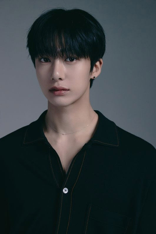 MONSTA X」ヒョンウォン、本日（13日）除隊…デビュー10周年の1日前に