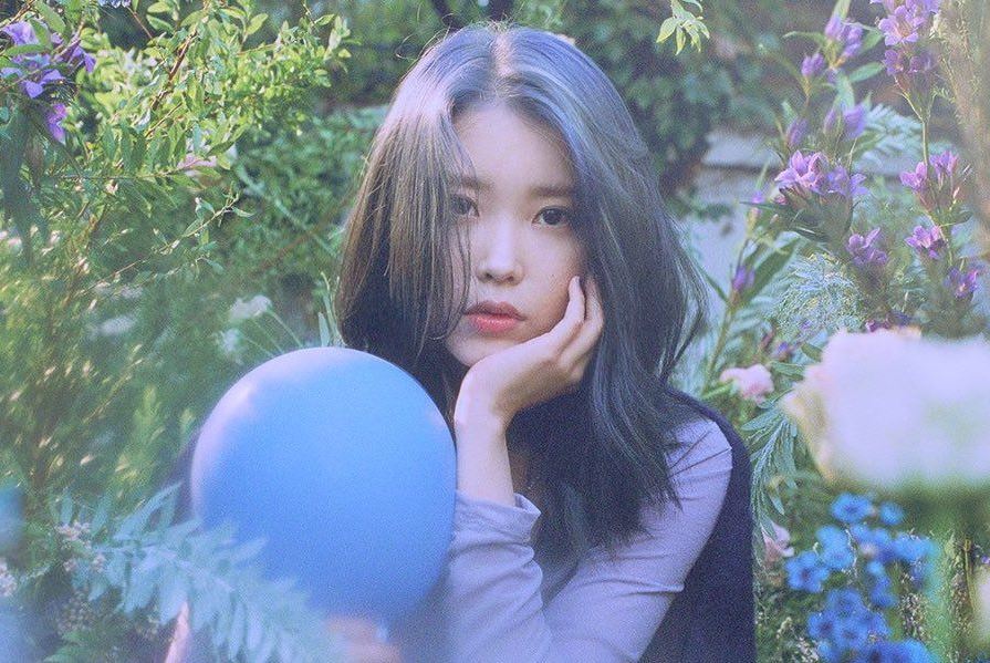Album Review] Love Poem (7th Mini Album) – IU – KPOPREVIEWED
