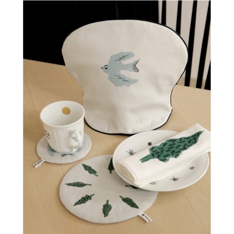 ジノリ1735』と『ミナ ペルホネン』の人気コラボ再び。新たなテーブル