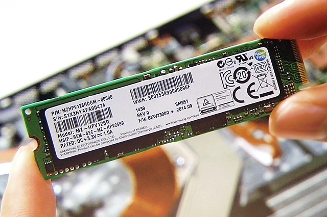 他を凌駕するパフォーマンスをタブレットに封じ込めるモンスター