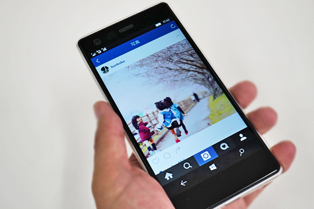 VAIO Phone Biz」に搭載されたWindows 10 mobileをセットアップして