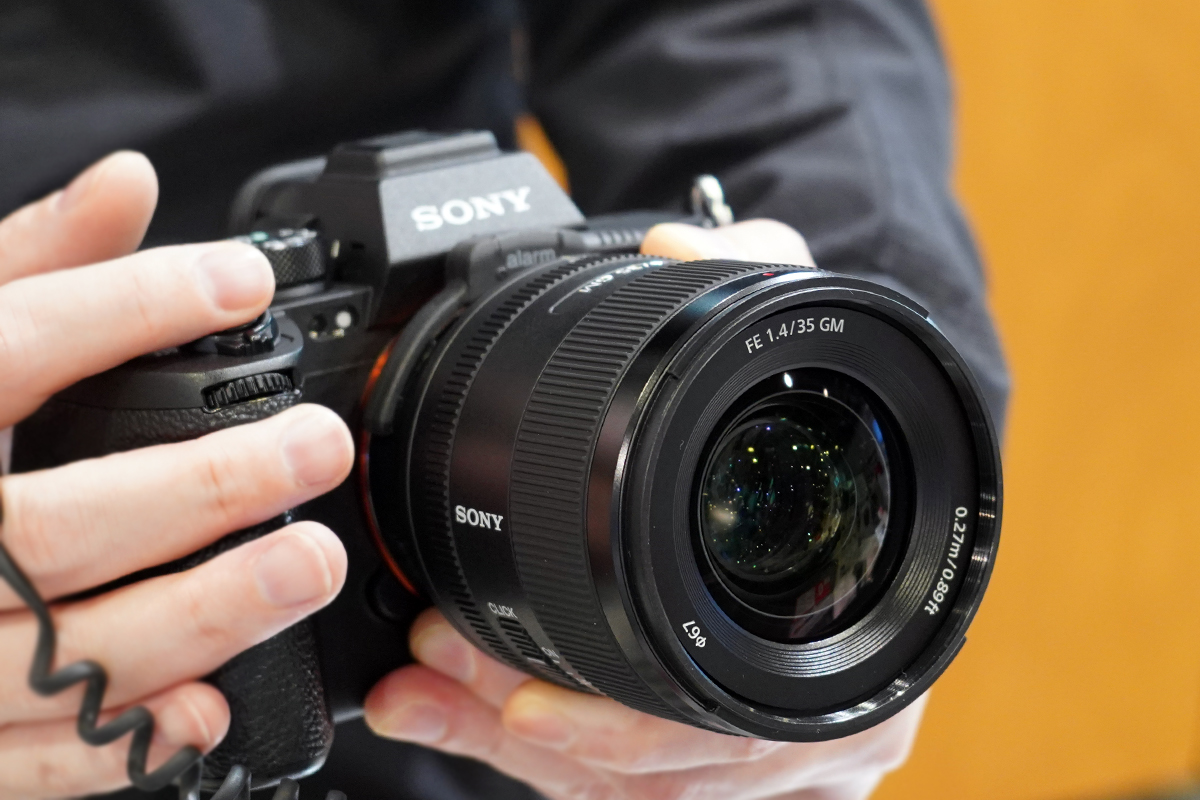 フルサイズ対応の GMaster 単焦点レンズ FE 35mm F1.4 GM 「SEL35F14GM