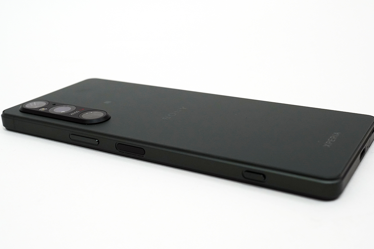 Xperiaの電源ボタン（指紋センサー）に意図せず触れてロック解除する