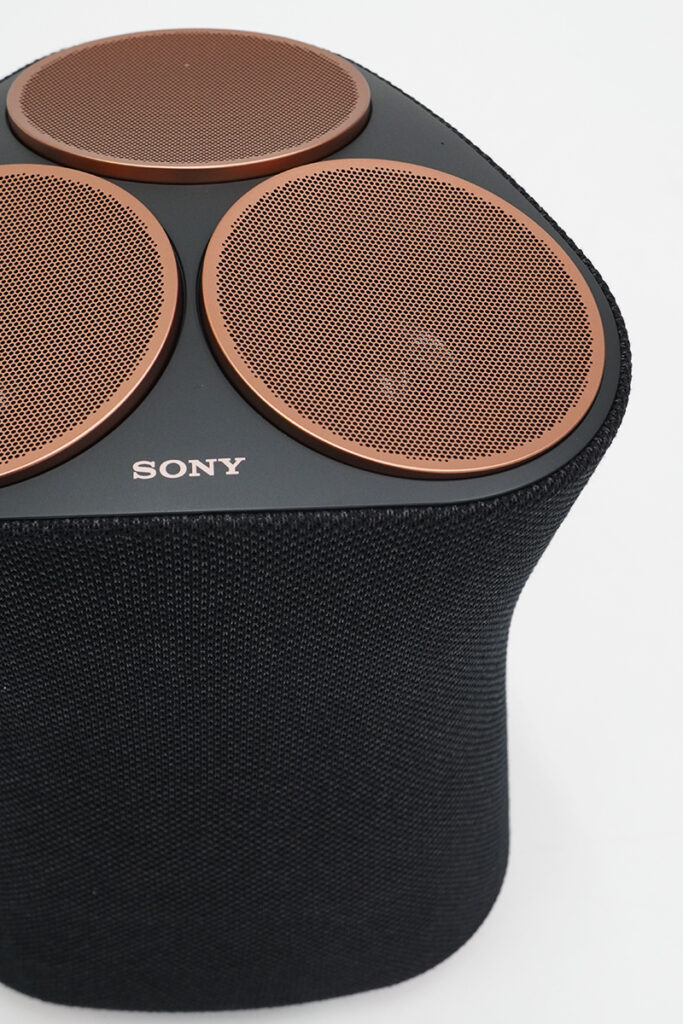 部屋が音に包み込まれるワイヤレスホームスピーカー「SRS-RA5000 / SRS