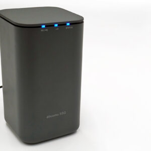 NTTドコモの新型ホームルーター「home 5G HR02」が、2023年3月7日(火