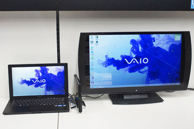 PlayStationブランドの24インチ3Dディスプレイ「CECH-ZED1J」を使って