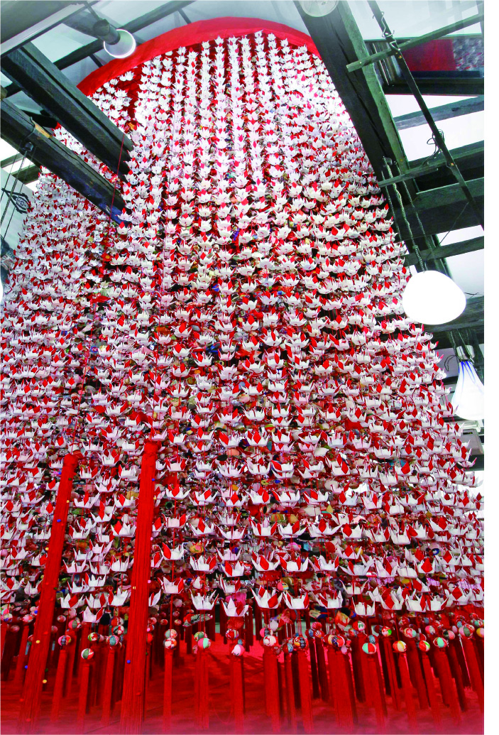 ギネス世界記録に認定されている巨大つるし飾り 新年の幸福は「つるし