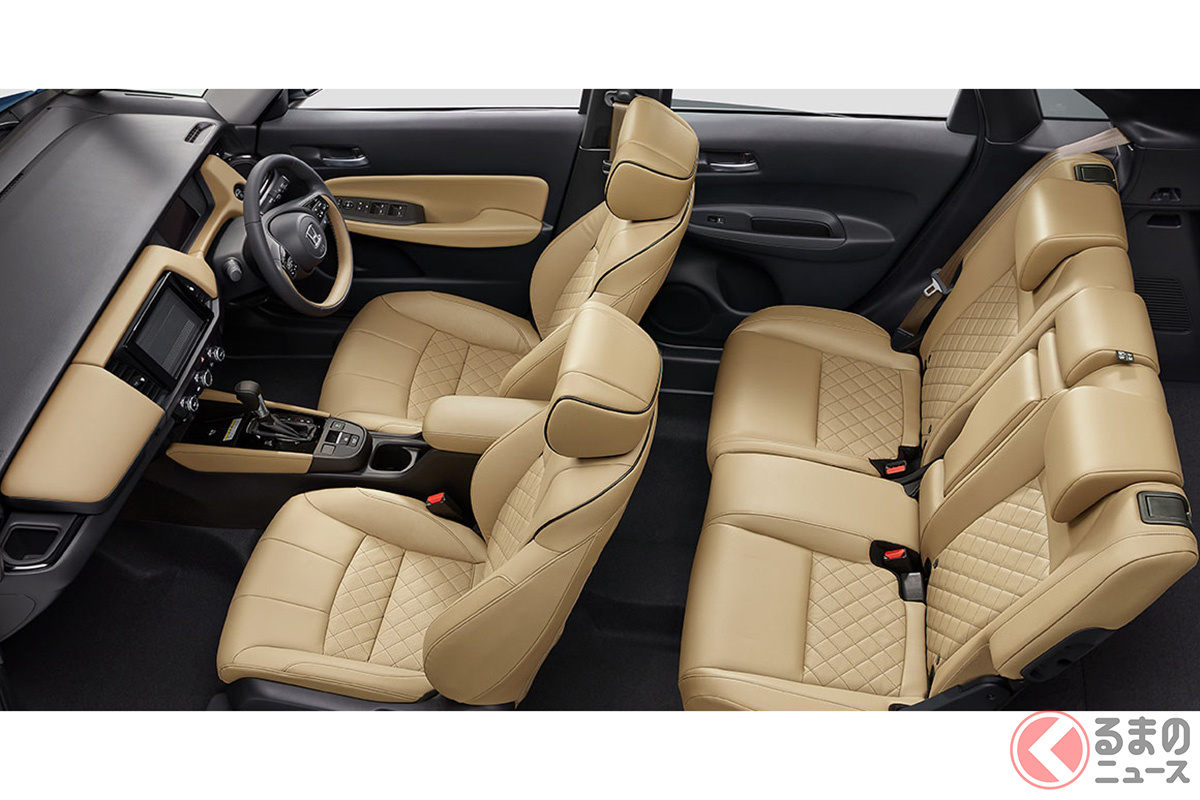 全長4m級のホンダ「小さな高級車」がスゴい！ オシャベージュの「豪華