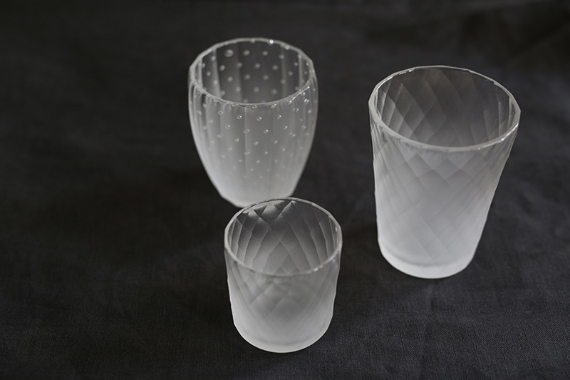 美しい模様にため息。大迫友紀さんのガラスの器 | 暮らしとおしゃれの