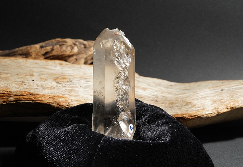 本当はこんなに無いんですよ」という雷水晶をたっぷり！ – kuwa works