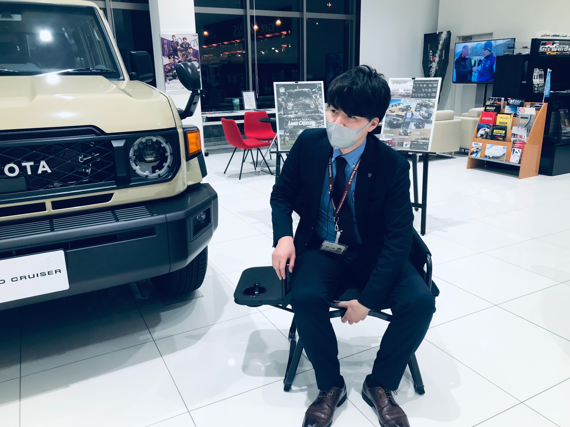 ARB社製ランクルロゴ入りキャンプチェア』発売開始しました！