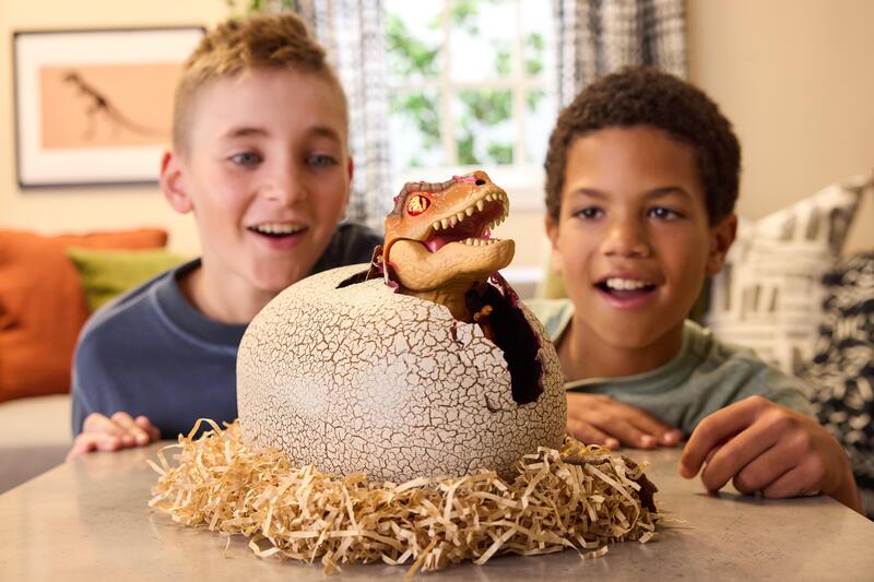 うまれて！ウーモ ジュラシック・ワールド T-レックスエッグ