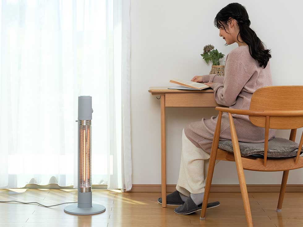 販売終了】グラファイトヒーター遠赤電気ストーブKKS-06254 | コイズミ