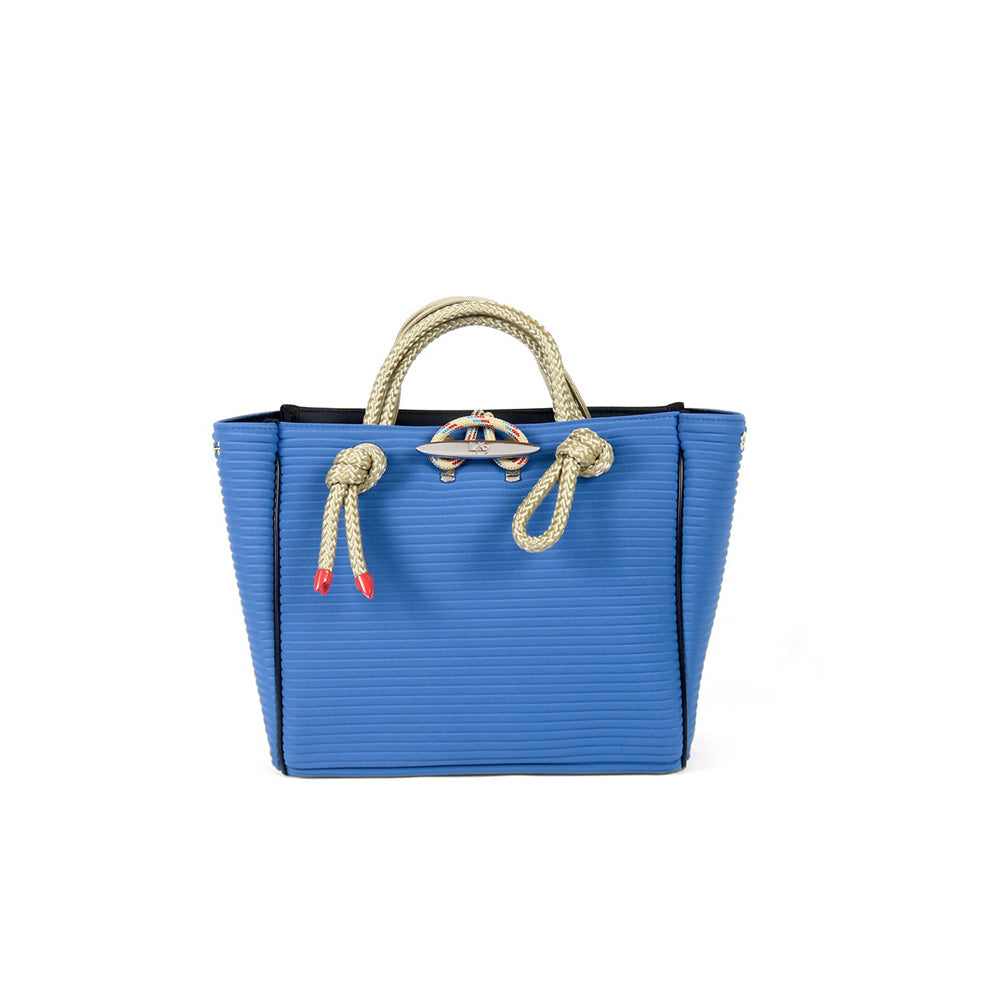 TOM-14_01_2048x.jpg?v=1738819655