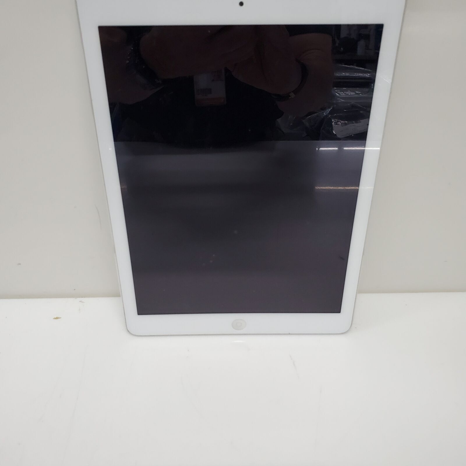 Apple IPad 5 5th Gen 32GB Wi-Fi 9.7